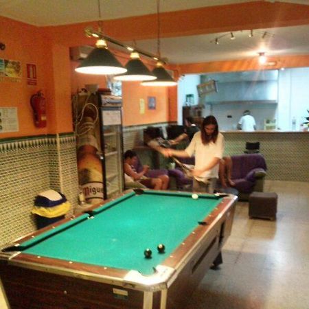 Residencia Malaga Backpackers Hostel ภายนอก รูปภาพ